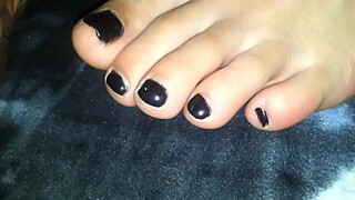 My Girlfriends Sweet Feet With Black Polish